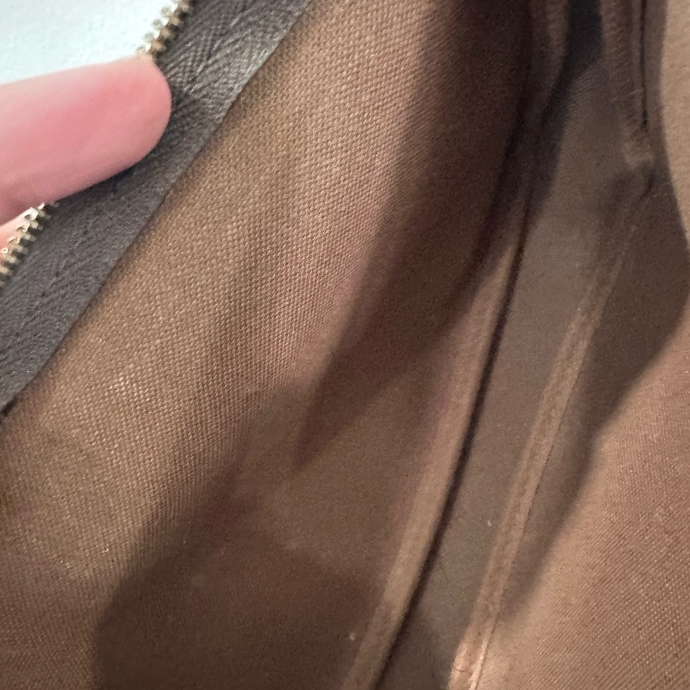 Louis Vuitton Pouchette with Cross Body Strap - Picture 14 of 15